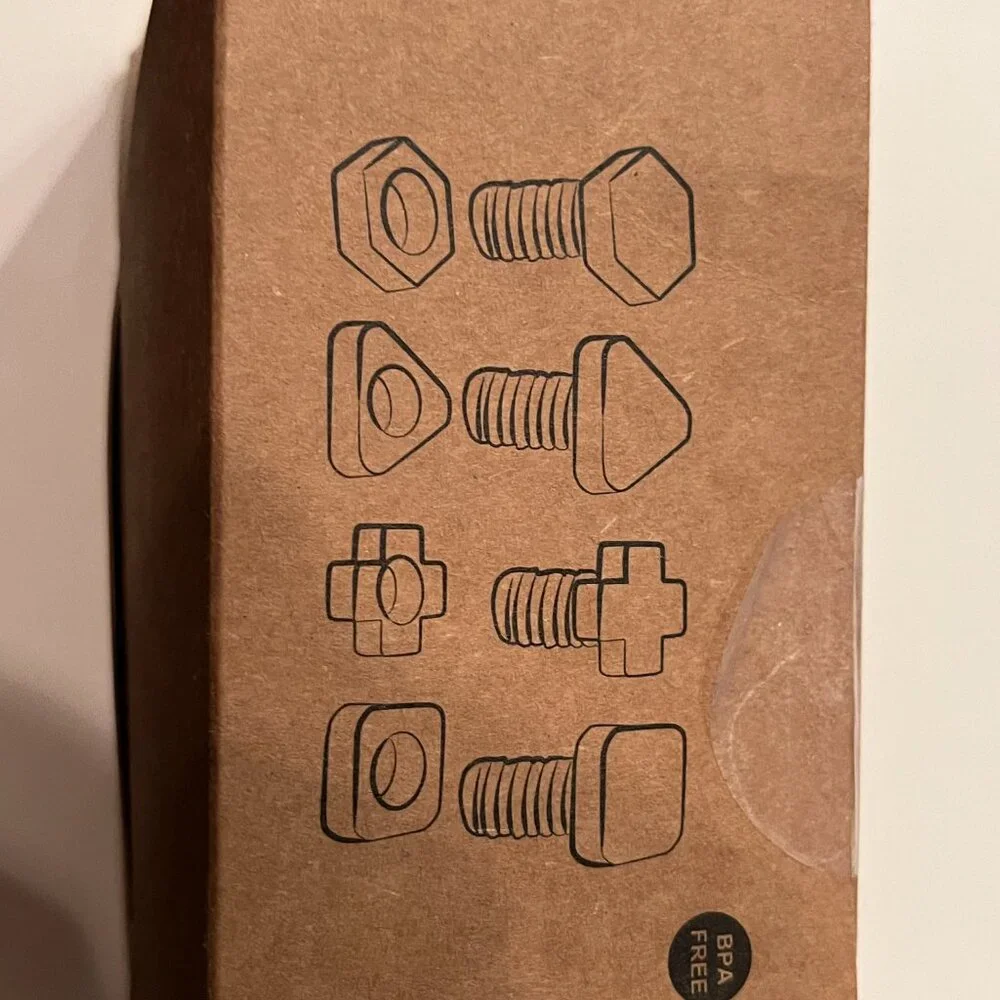 Skoolzy Nuts and Bolts Motor Development Toy (18‎ months and up / new)